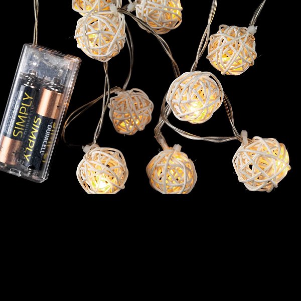 Catena 10 Led Palline Bianche e Luce Calda